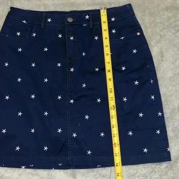 Croft & Barrow Skort Navy with White Stars Patriotic Size 6 - Picture 4 of 7